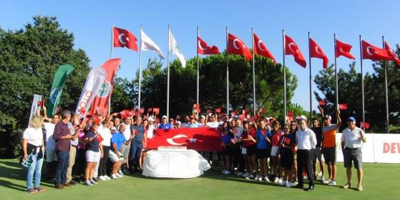 Golfçüler, 30 Ağustos Zafer Bayramını Kutladılar