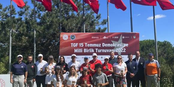 TGF 15 Temmuz Demokrasi ve Milli Birlik Turnuvası’nın Şampiyonları Kadirhan Yener ve Sude Bay Oldu