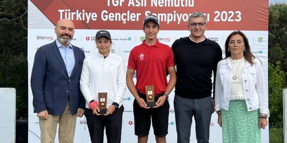 Golfte Türkiye Gençler Şampiyonu Erkeklerde Can Gürdenli, Genç Kızlarda Zeynep Süalp Oldu