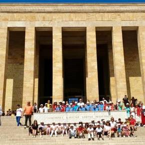 Minik Golfçüler Anıtkabir’i Ziyaret Etti