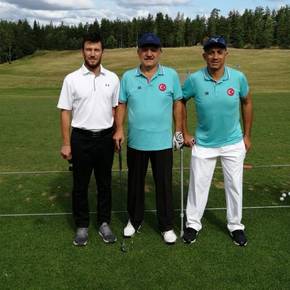 Mehmet Kazan ve Ahmet Özyazıcı, Finlandiya’da Mücadele Ediyor