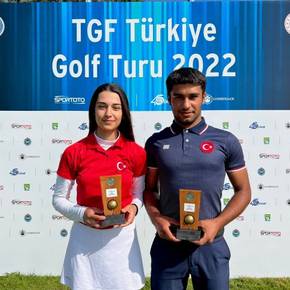 2022 TGF Türkiye Golf Turu Şampiyonları İbrahim Tarık Aslan ve İrem Demir