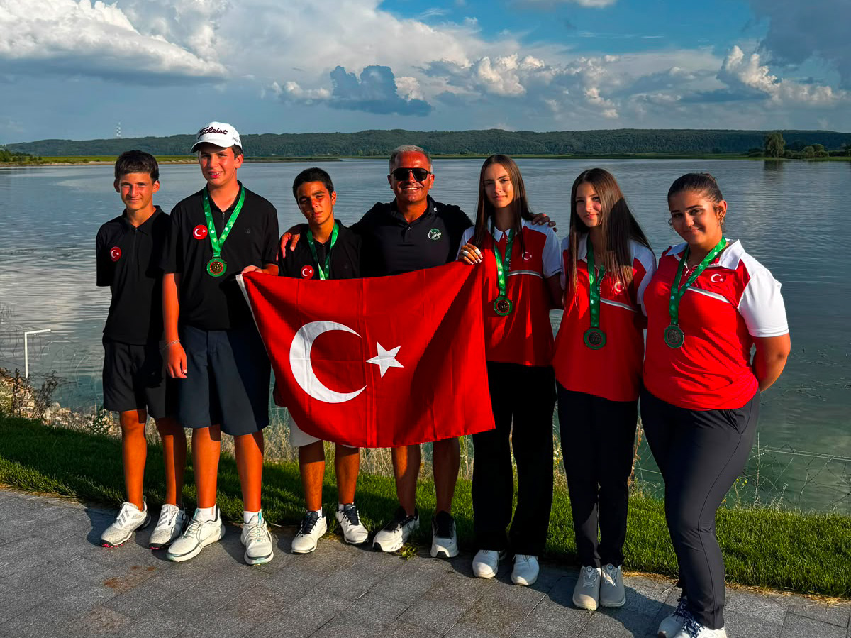Milli Sporcularımızdan Tataristan Gençler Açık Turnuvası’nda Gururlandıran Başarılar 
