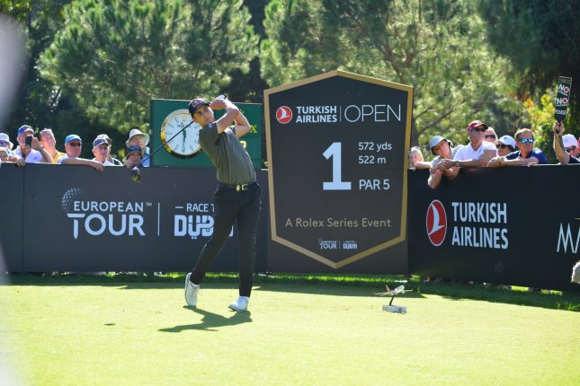 SCHWAB SETS THE PACE AT TURKISH AIRLINES OPEN