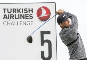 Four players share Turkey lead after low scoring morning