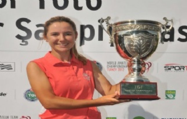 Spor Toto Türkiye Amatör Şampiyonası kupasını Elçin Ulu kazandı
