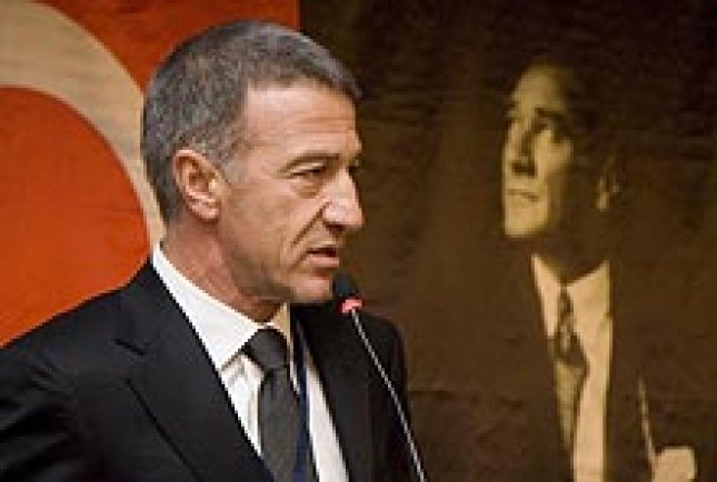 Ahmet Ağaoğlu Yeniden Başkan