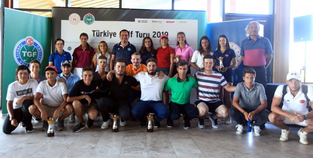 Taner Yamaç ve Petek Peker 2019 TGF Türkiye Golf Turu Şampiyonu Oldu