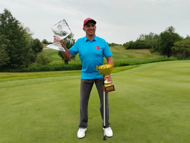Milli Golfçü Mehmet Kazan, Çekya’da Şampiyon Oldu