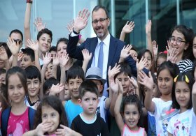Gençlik ve Spor Bakanı Dr. Mehmet Muharrem Kasapoğlu, Kurban Bayramı dolayısıyla mesaj yayımladı