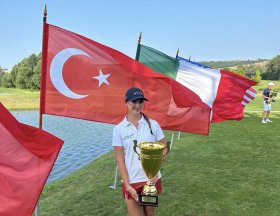 Milli Sporcumuz Deniz Sapmaz, Macaristan’da Şampiyon oldu